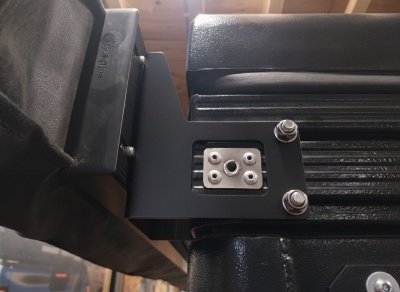 Bushtech BUSH CABIN Markisenhalterung linke Seite