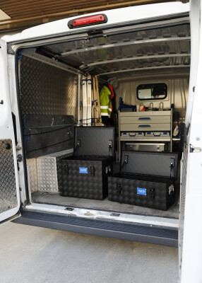 Alu - Box 37 Liter AluTec Extreme 37 black Riffelblech